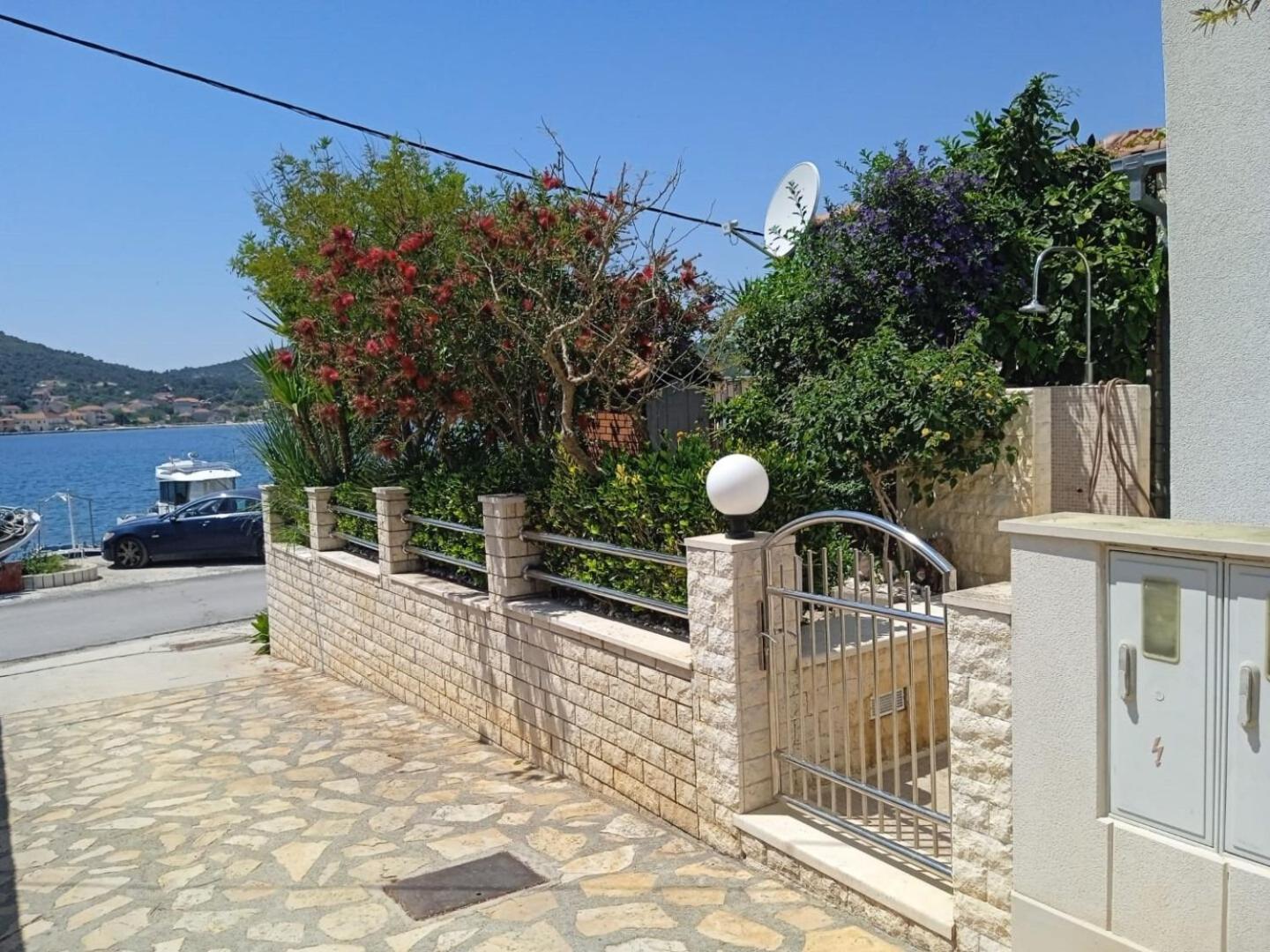 Apartment Josip Vinisce Bagian luar foto